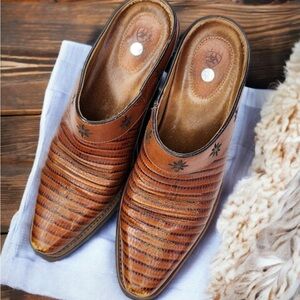 Ariat Leather Desert Star Cognac Western Mules Brown Women’s size 7